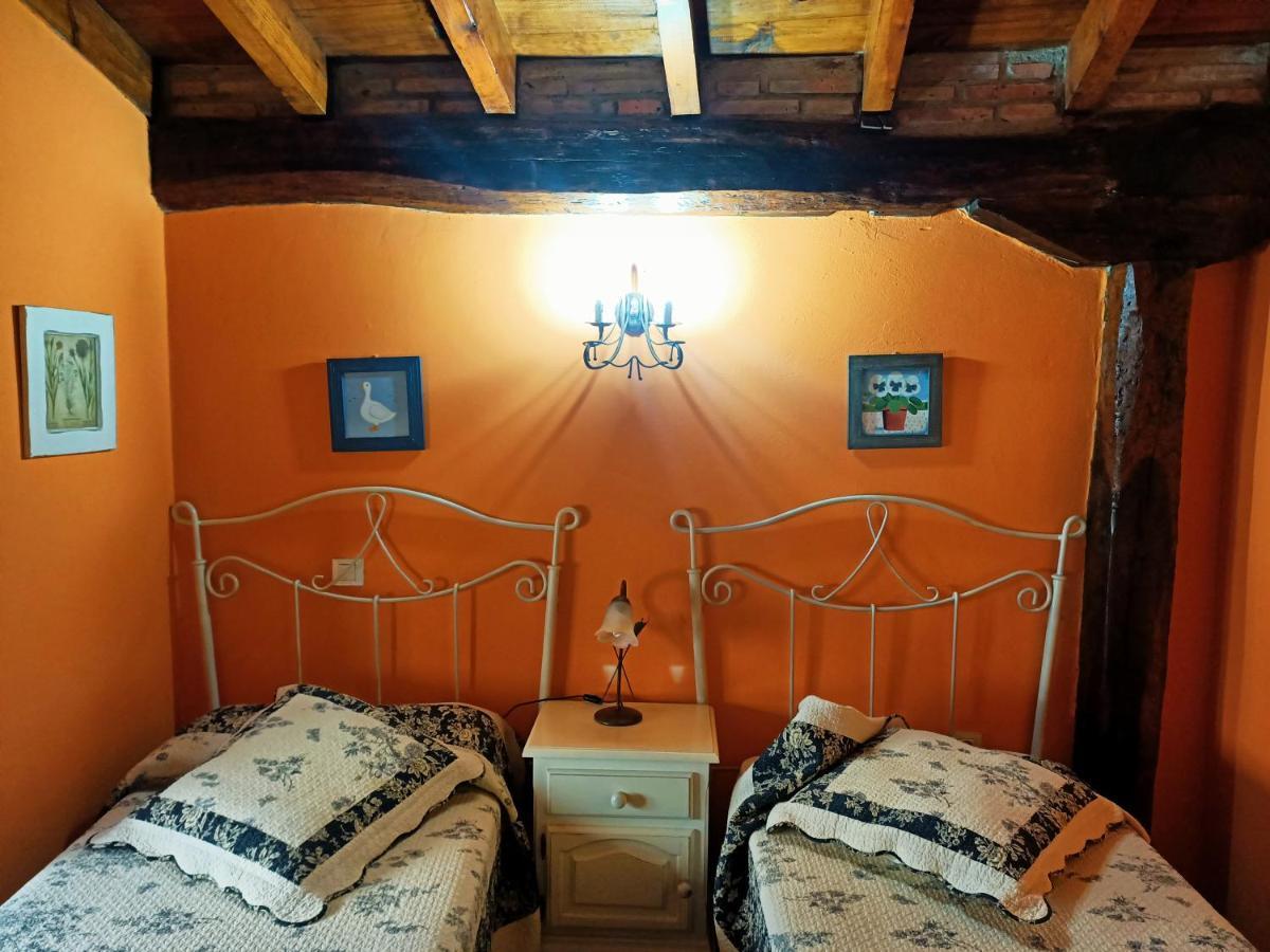 Apartamentos La Buganvilla Novales Εξωτερικό φωτογραφία